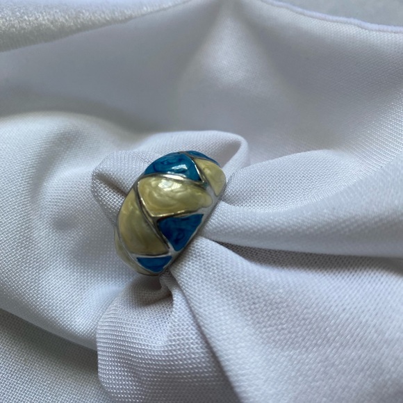 Women’s ring - Picture 4 of 6